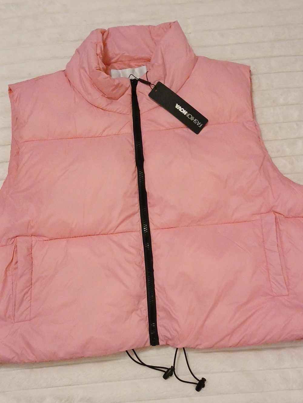 Fashion Nova Light Pink Quilted Puffer Vest with Black Zip Drawsting Hem 1X New
